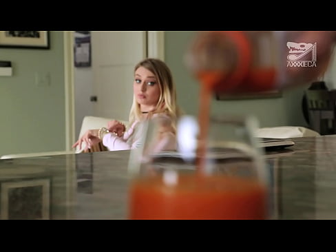 ❤️ పెద్ద టిట్స్ మరియు గట్టి పుస్సీ ఉన్న హాట్ గర్ల్ ఓడిపోయిన వ్యక్తి నుండి ఆత్మవిశ్వాసం పొందుతుంది, కానీ చాలా కష్టం అంగ పోర్న్ మా వద్ద ️❤